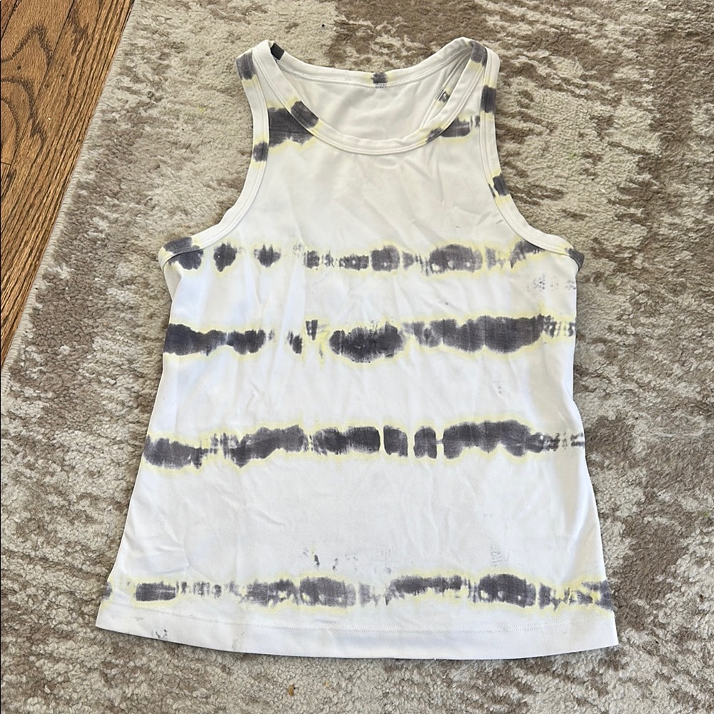 lululemon- align tank size 6